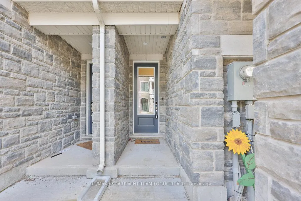 Photo 5 of Unit 83, 1317 Leriche Way, Milton, Bowes — HOMEH