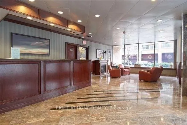 Photo 4 of Unit 504, 1055 Bay Street, Toronto, Bay Street Corridor — HOMEH