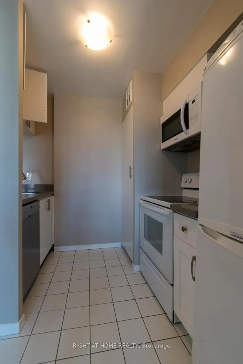 Photo 14 of Unit 504, 1055 Bay Street, Toronto, Bay Street Corridor — HOMEH