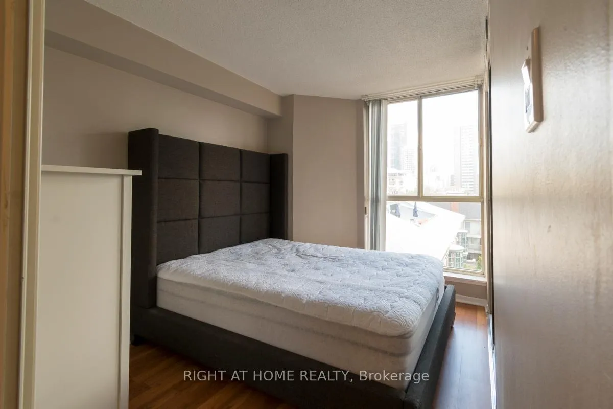 Photo 18 of Unit 504, 1055 Bay Street, Toronto, Bay Street Corridor — HOMEH
