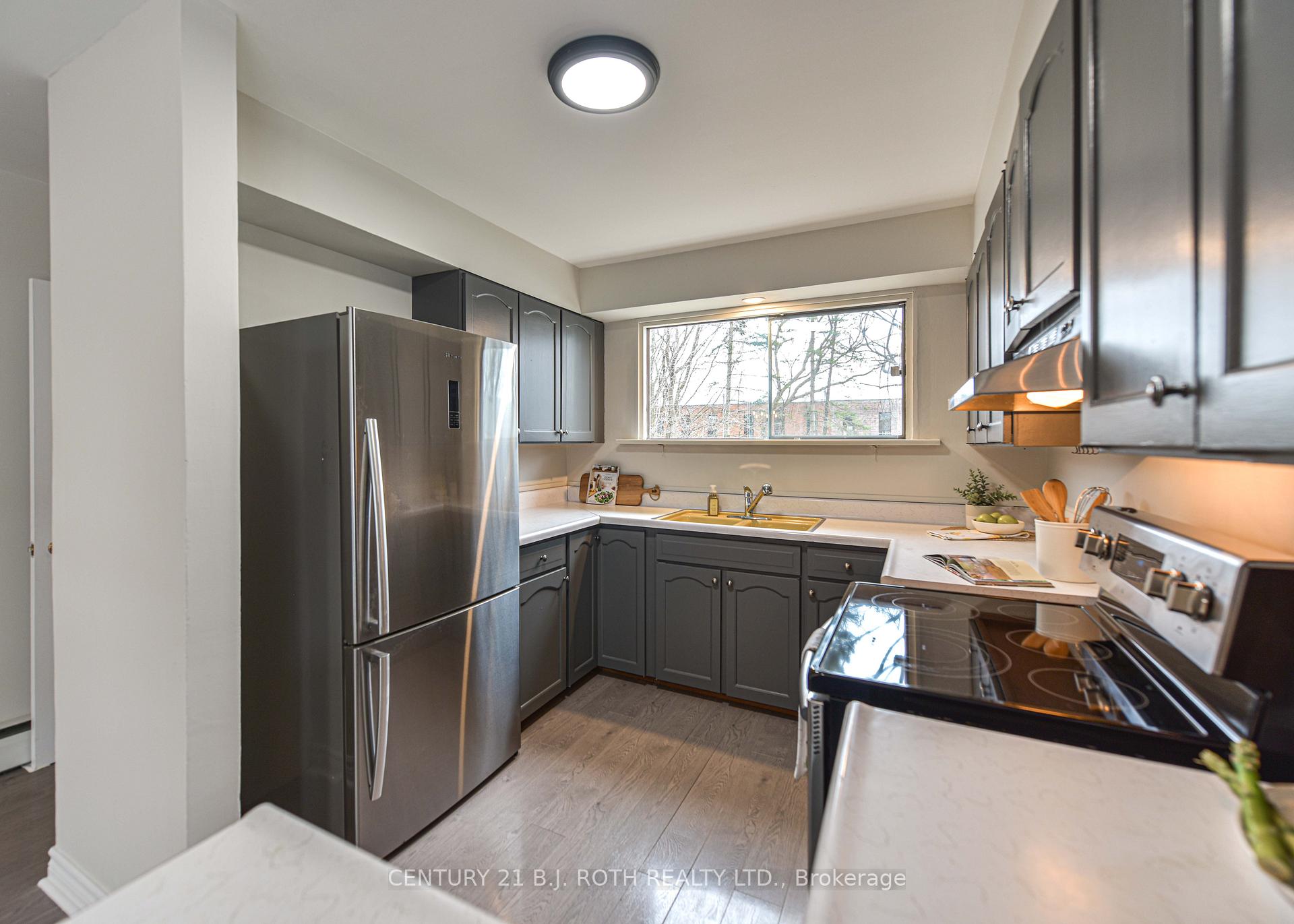 Photo 14 of 95 Simcoe Street, Orillia — HOMEH