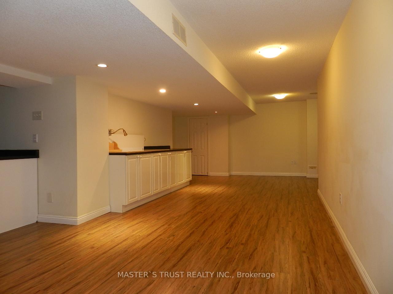 Photo 19 of 92 Majestic Drive, Markham, Berczy — HOMEH