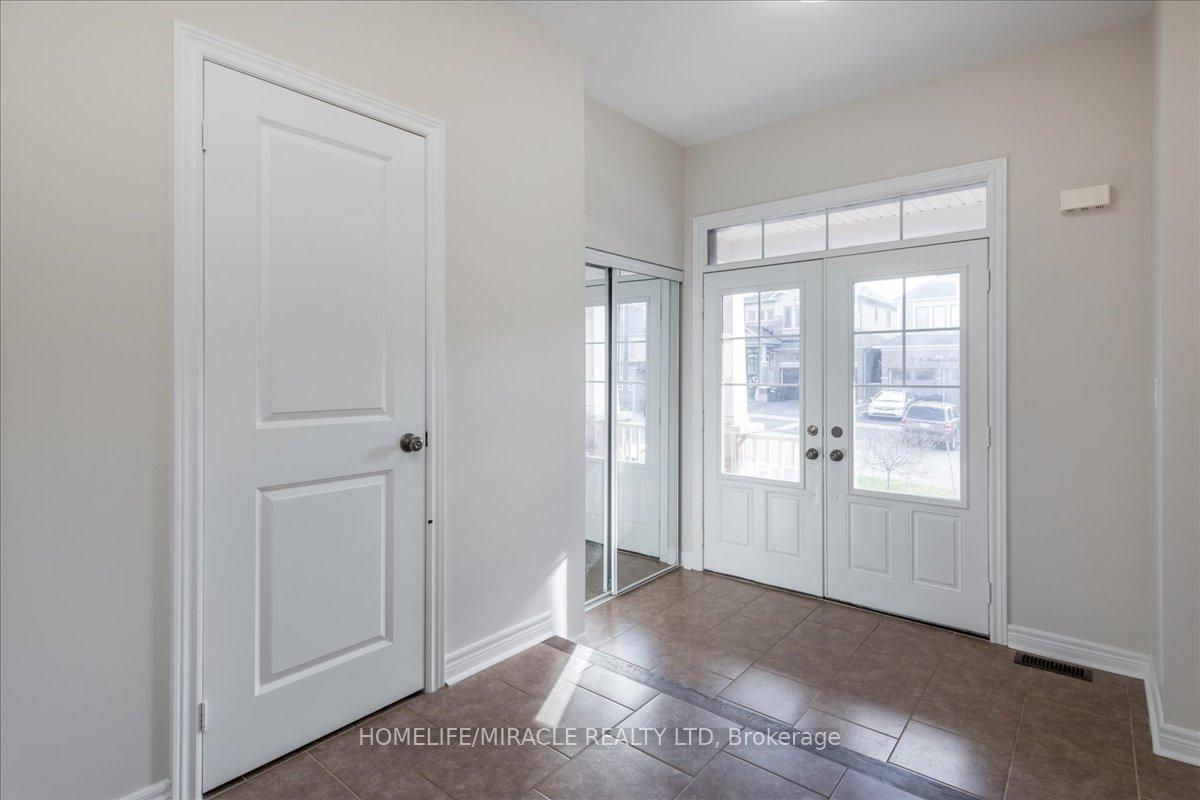 Photo 4 of 45 Atkinson Crescent, New Tecumseth, Alliston — HOMEH