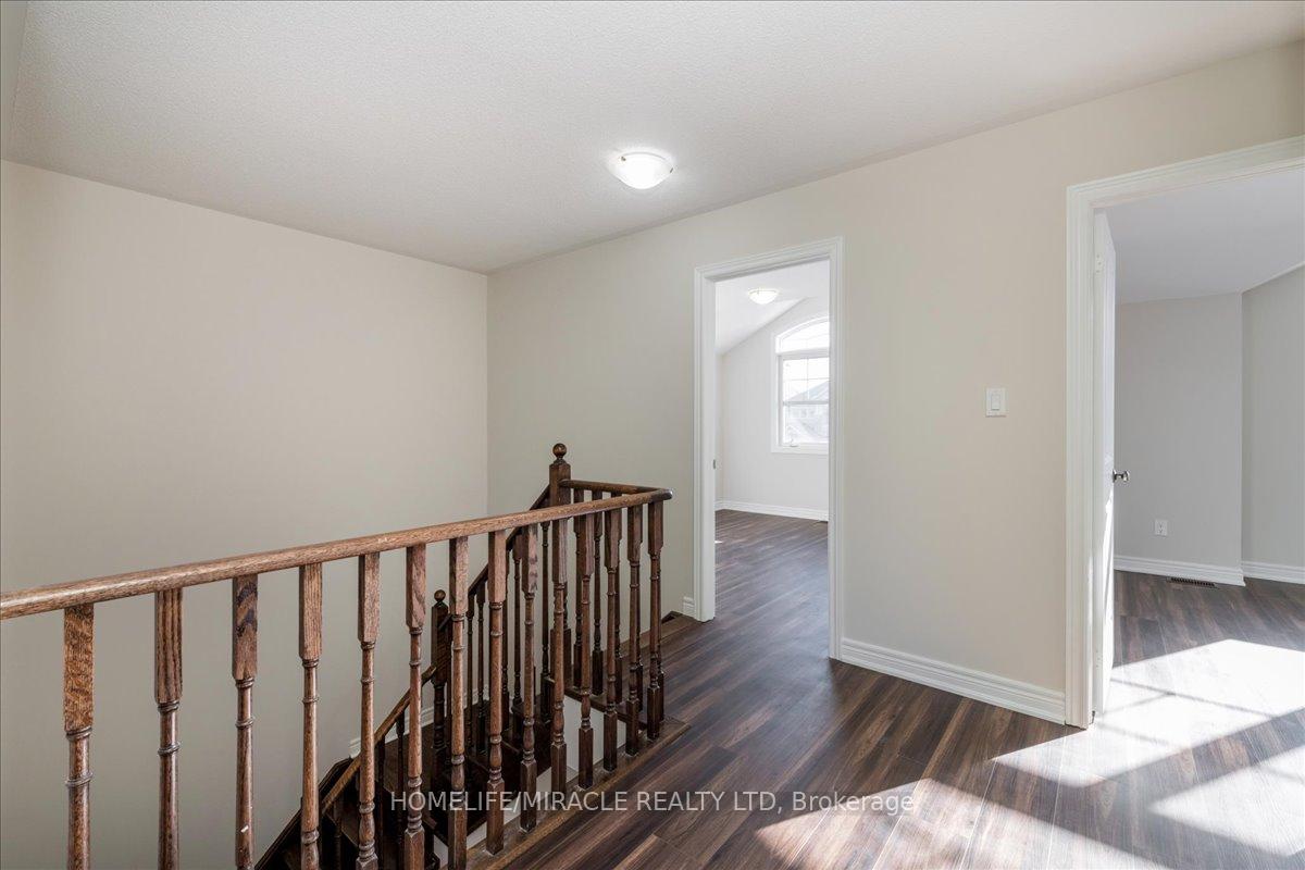 Photo 16 of 45 Atkinson Crescent, New Tecumseth, Alliston — HOMEH