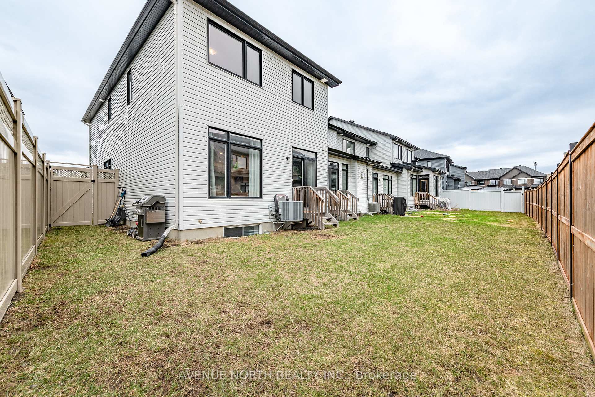 Photo 39 of 319 Joshua Street, Ottawa, Mer Bleue/Bradley Estates/Anderson Park — HOMEH