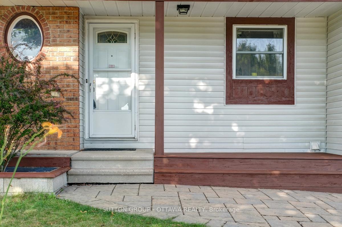 Photo 5 of 1677 Bottriell Way N, Ottawa, Fallingbrook/Pineridge — HOMEH