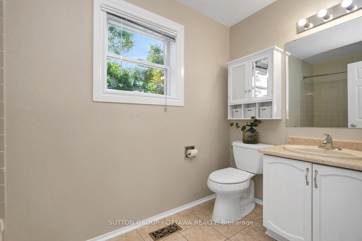 Photo 28 of 1677 Bottriell Way N, Ottawa, Fallingbrook/Pineridge — HOMEH