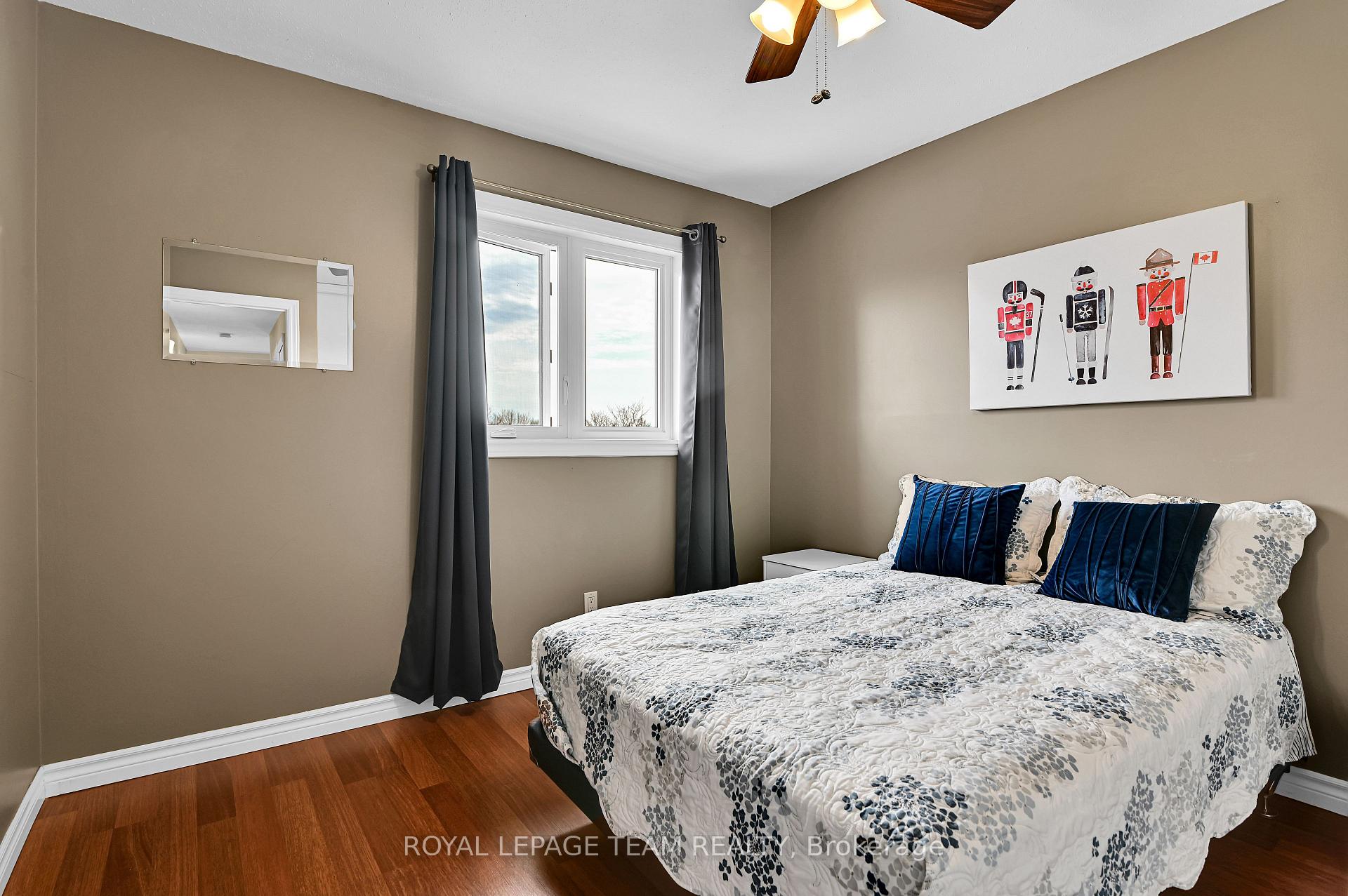 Photo 24 of 1728 Smithers Crescent, Ottawa, Chateauneuf — HOMEH