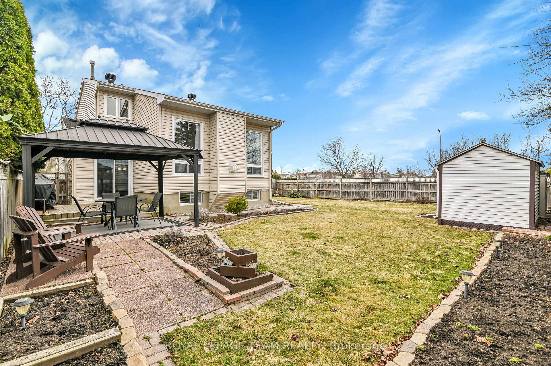 Photo 31 of 1728 Smithers Crescent, Ottawa, Chateauneuf — HOMEH