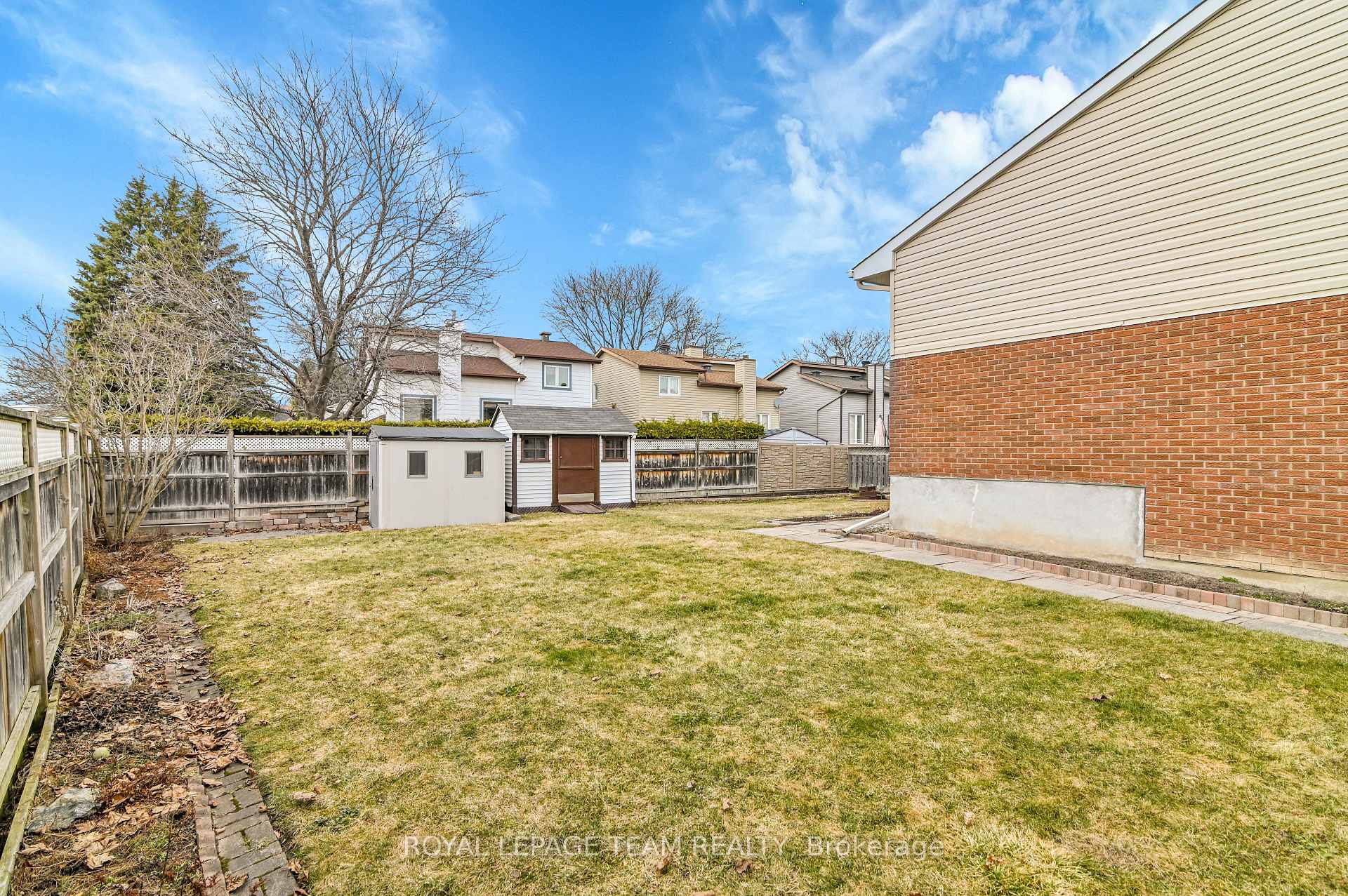Photo 34 of 1728 Smithers Crescent, Ottawa, Chateauneuf — HOMEH