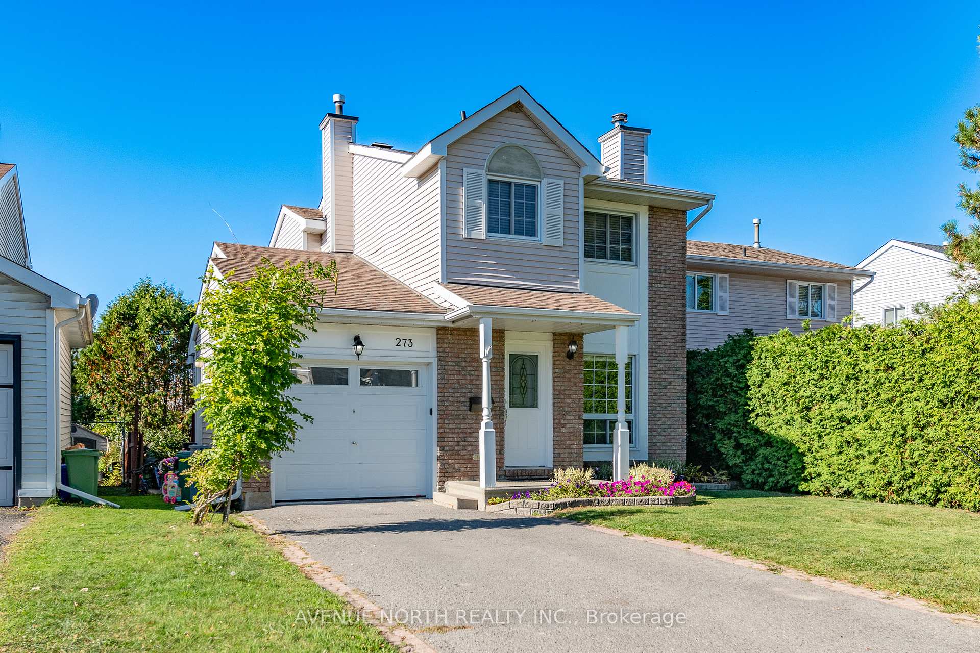 Photo 2 of 273 Cote-Royale Crescent, Ottawa, Bilberry Creek/Queenswood Heights — HOMEH