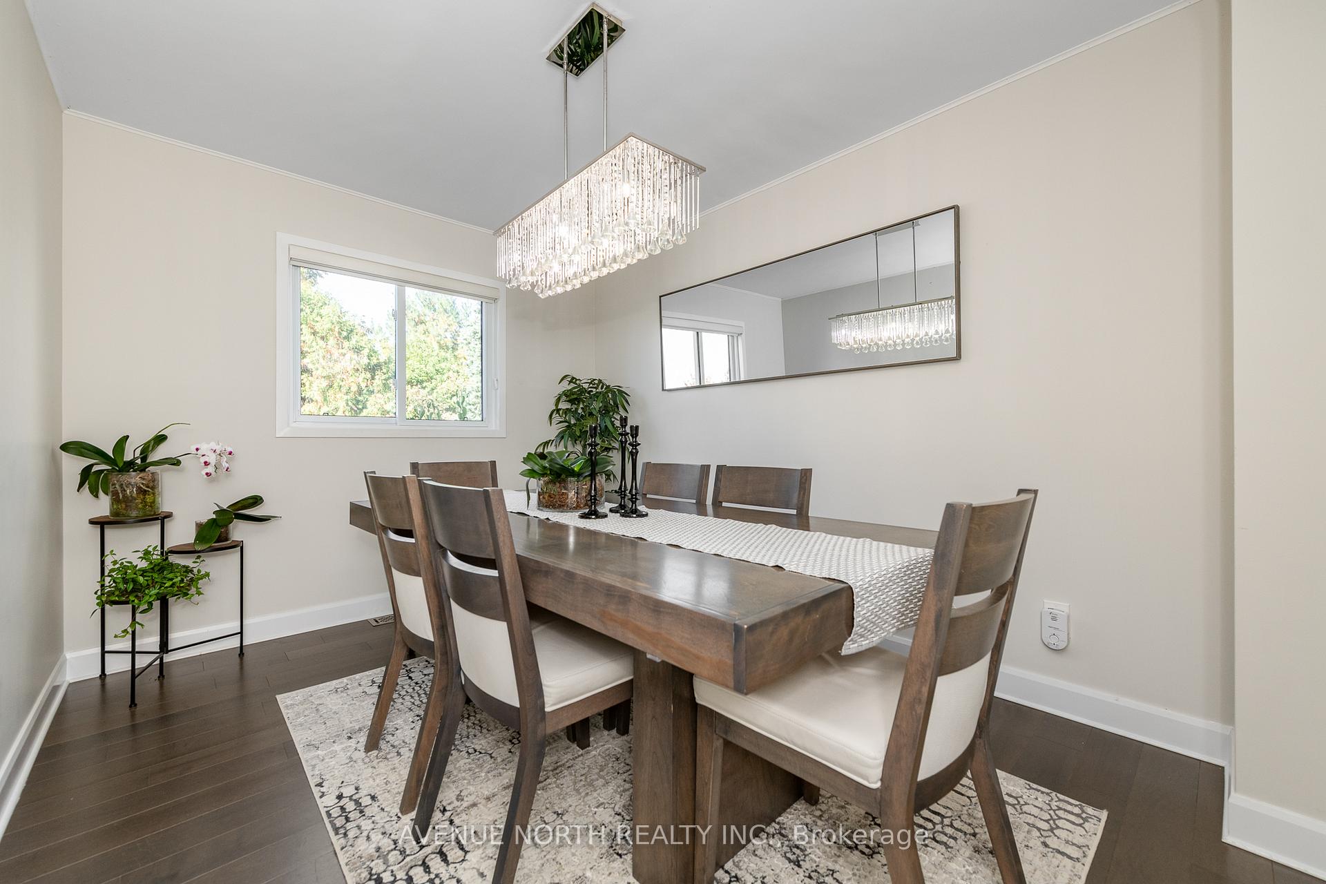 Photo 8 of 273 Cote-Royale Crescent, Ottawa, Bilberry Creek/Queenswood Heights — HOMEH