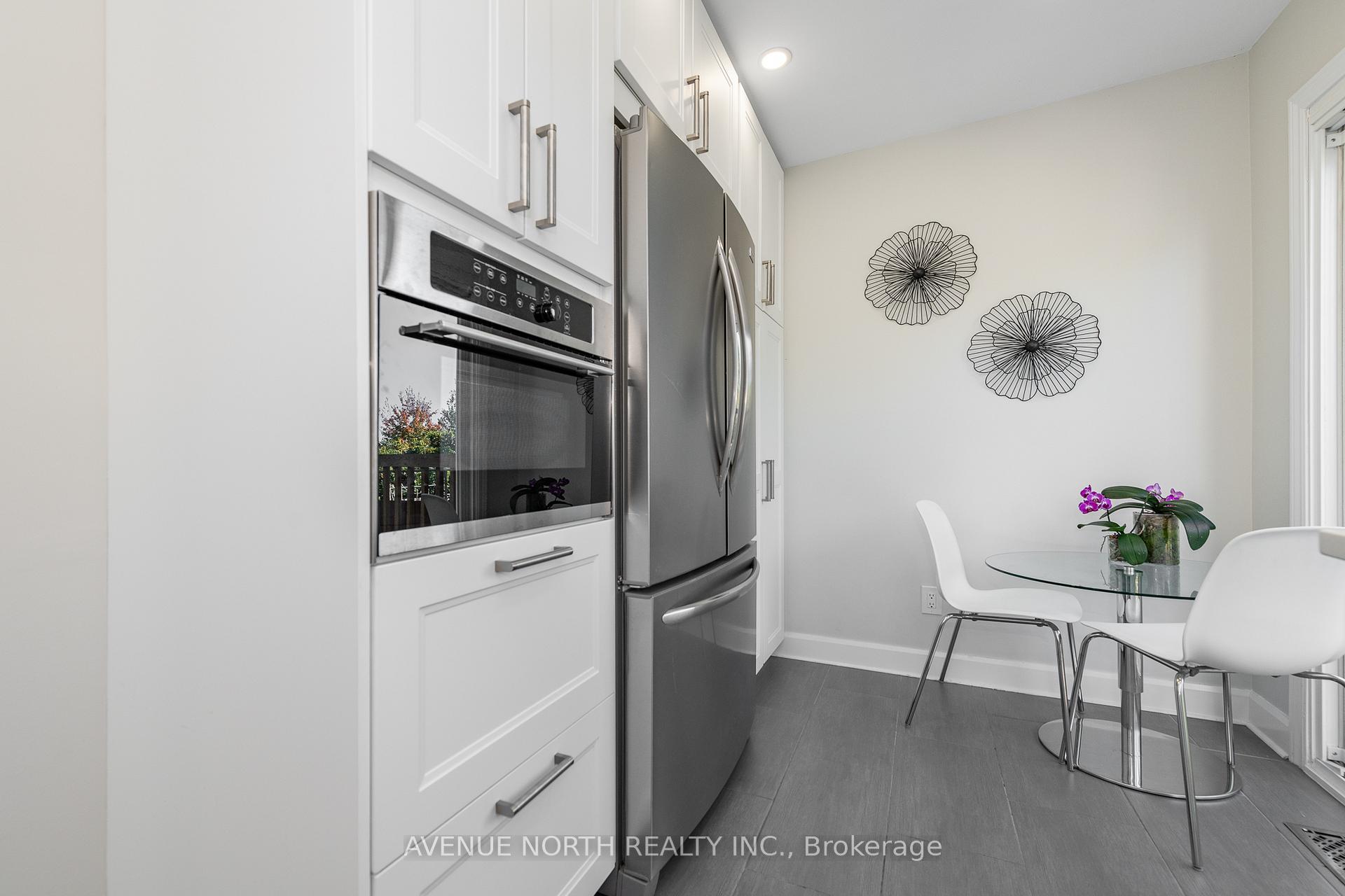 Photo 15 of 273 Cote-Royale Crescent, Ottawa, Bilberry Creek/Queenswood Heights — HOMEH