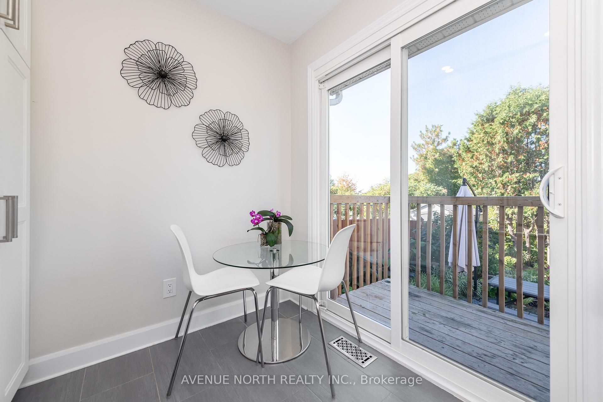 Photo 16 of 273 Cote-Royale Crescent, Ottawa, Bilberry Creek/Queenswood Heights — HOMEH