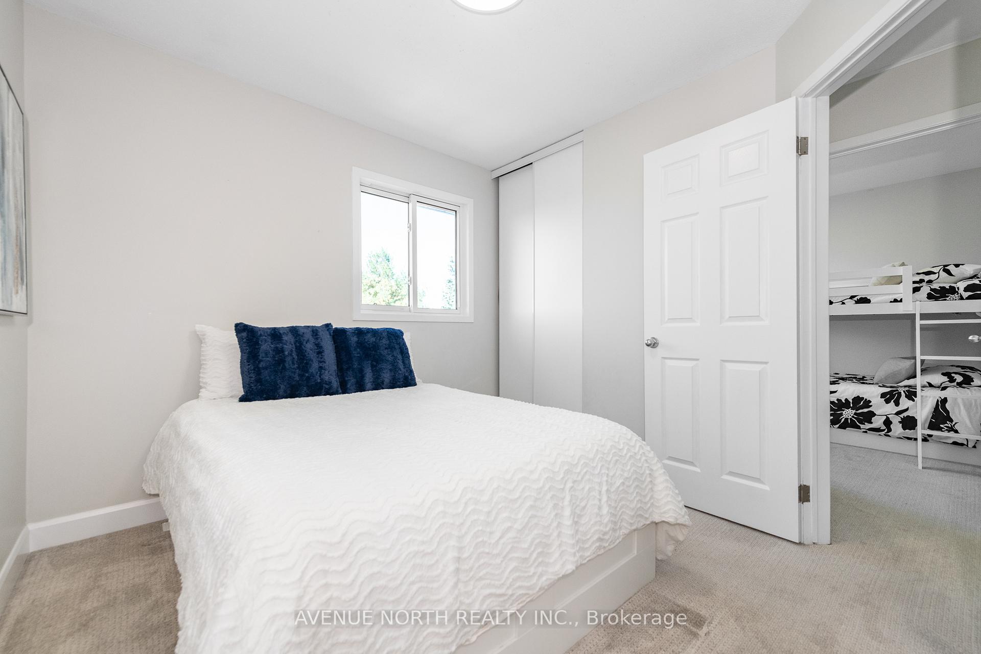 Photo 23 of 273 Cote-Royale Crescent, Ottawa, Bilberry Creek/Queenswood Heights — HOMEH