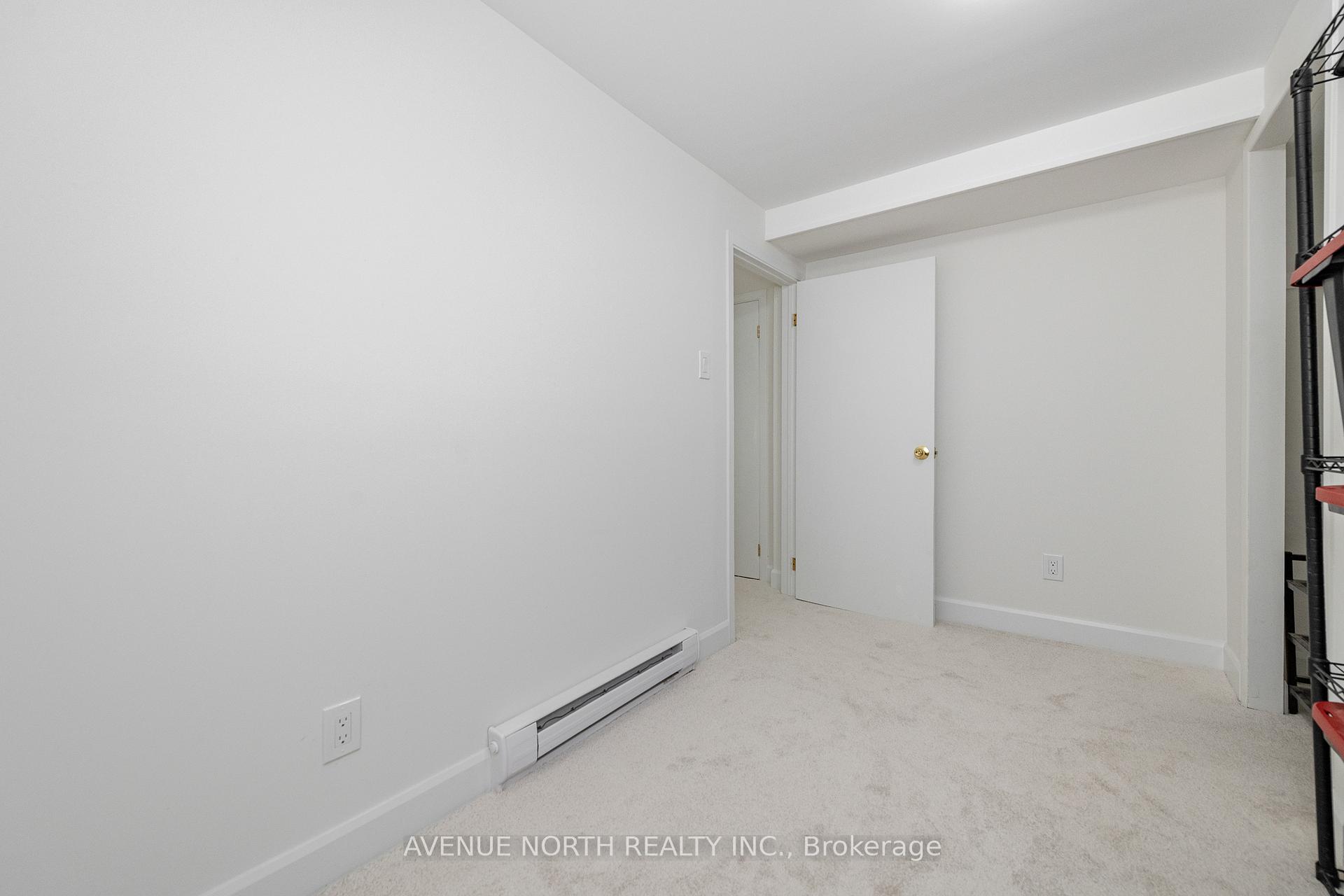 Photo 43 of 273 Cote-Royale Crescent, Ottawa, Bilberry Creek/Queenswood Heights — HOMEH