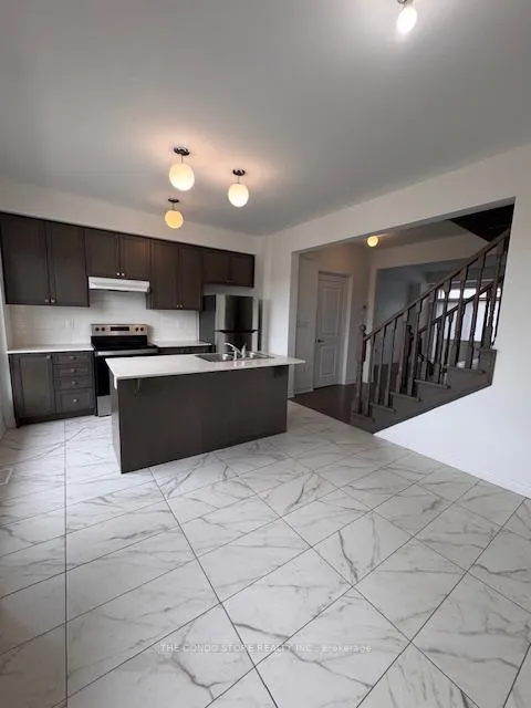 Photo 5 of 19 Haydock Way, Whitby, Port Whitby — HOMEH