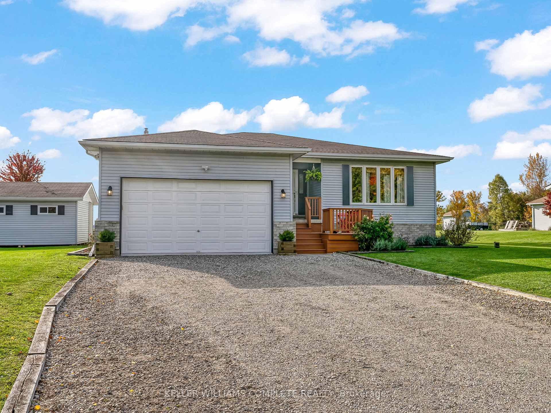 Photo 2 of 1472 Norfolk County 19 Road E, Norfolk, Bealton — HOMEH