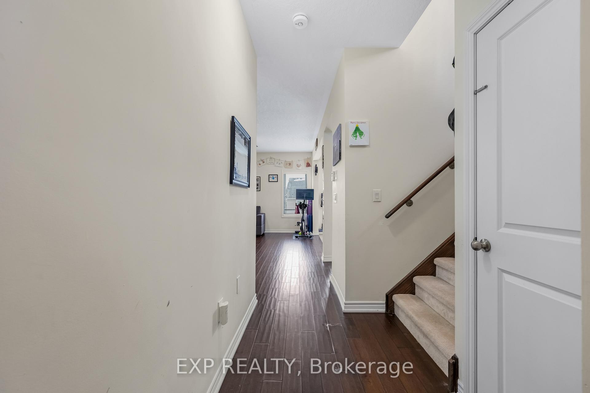 Photo 4 of 135 Isabella Drive, Orillia — HOMEH