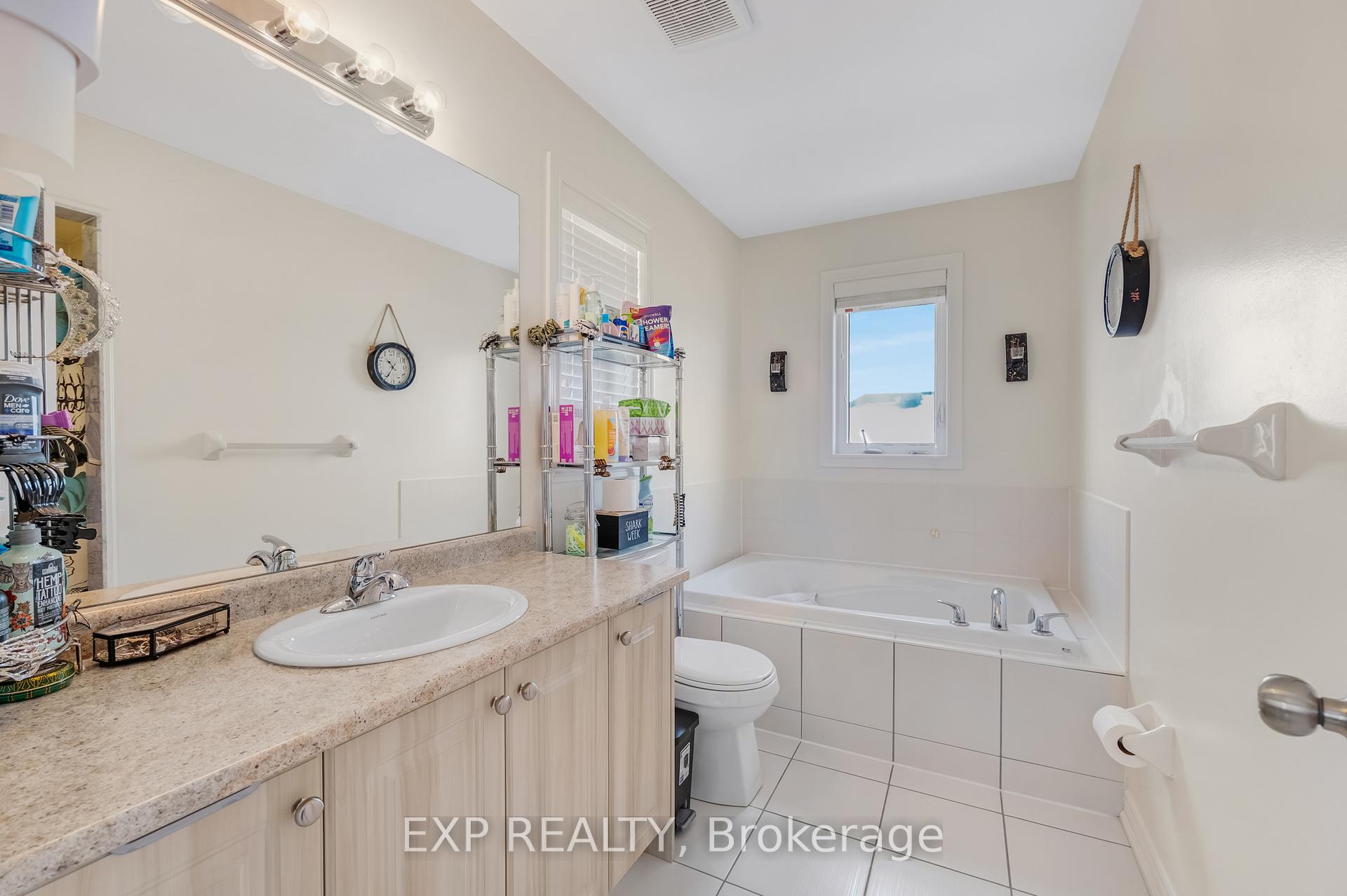 Photo 16 of 135 Isabella Drive, Orillia — HOMEH