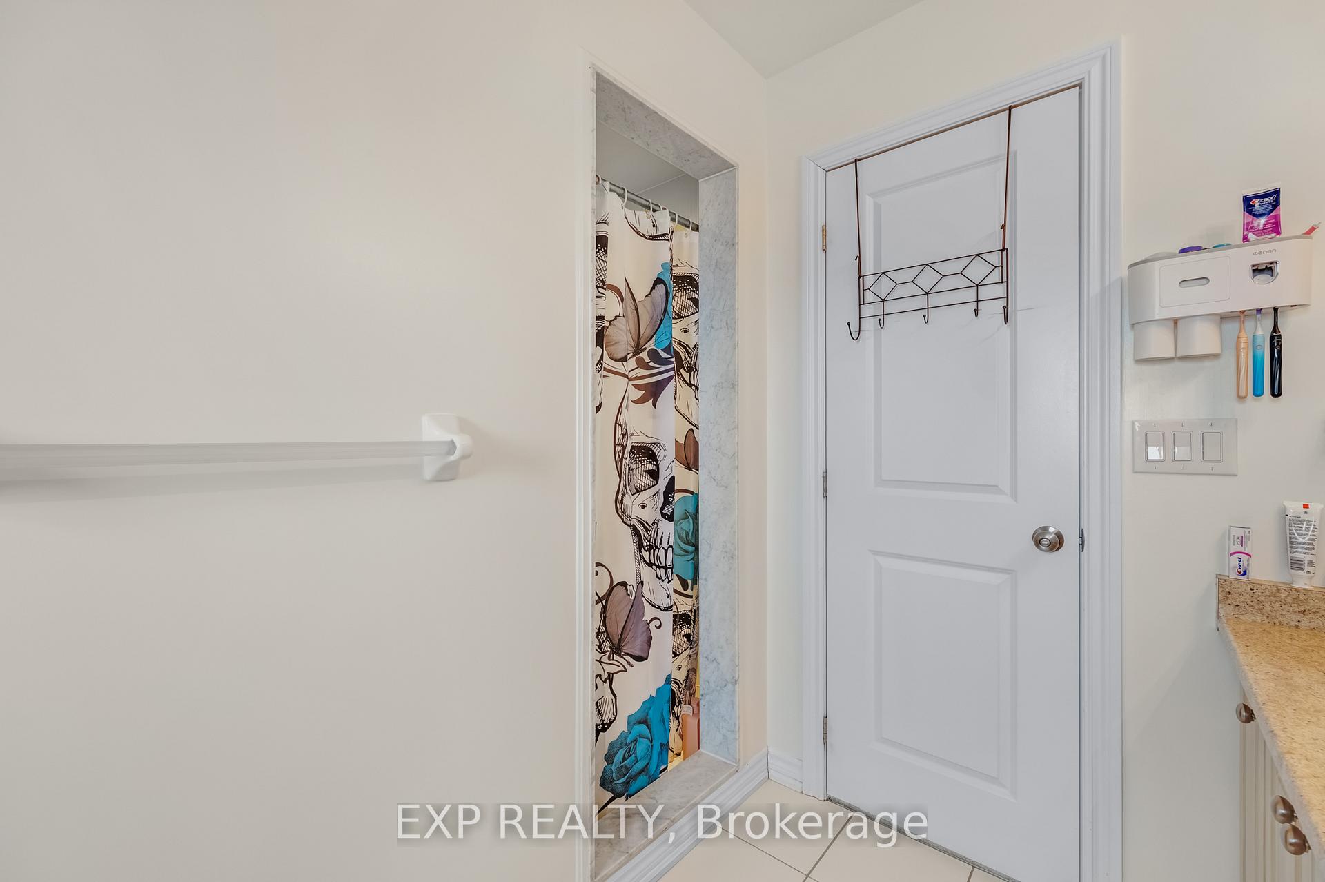 Photo 17 of 135 Isabella Drive, Orillia — HOMEH