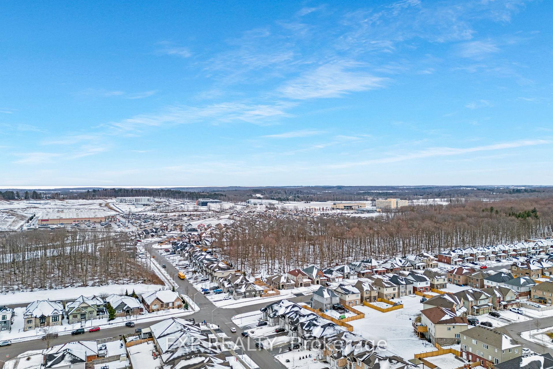 Photo 34 of 135 Isabella Drive, Orillia — HOMEH