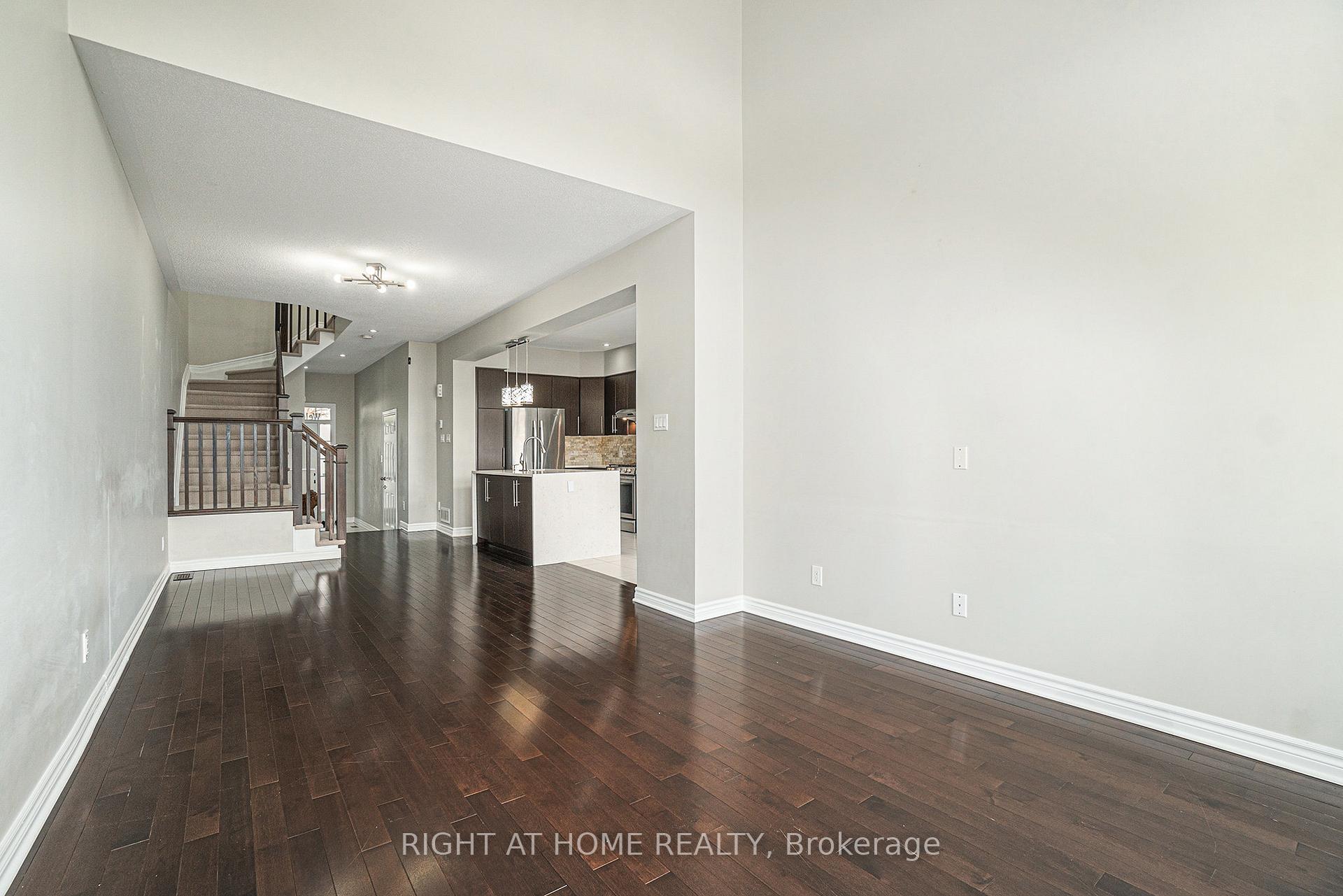 Photo 6 of 365 Trailsedge Way, Ottawa, Mer Bleue/Bradley Estates/Anderson Park — HOMEH