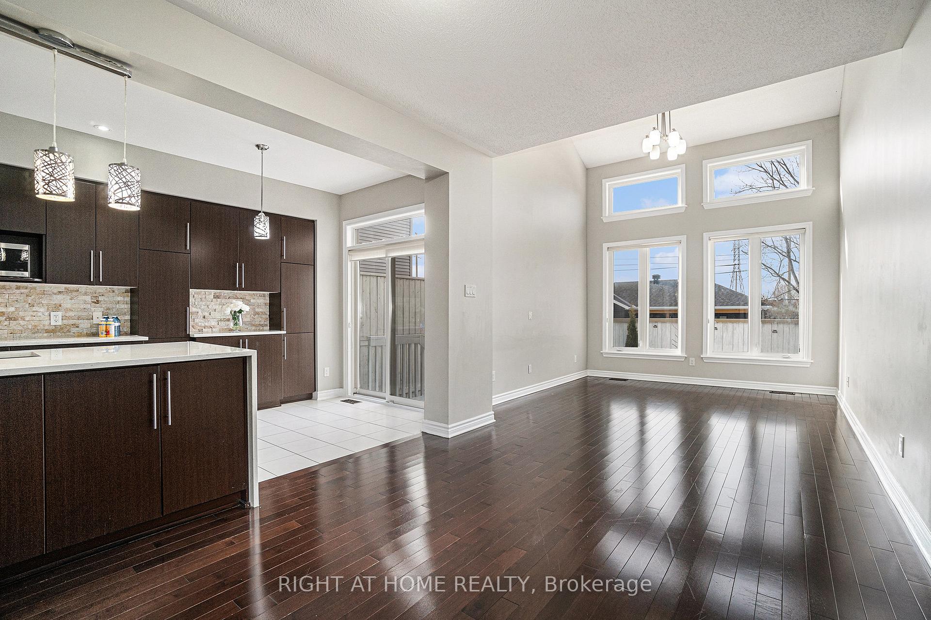 Photo 7 of 365 Trailsedge Way, Ottawa, Mer Bleue/Bradley Estates/Anderson Park — HOMEH