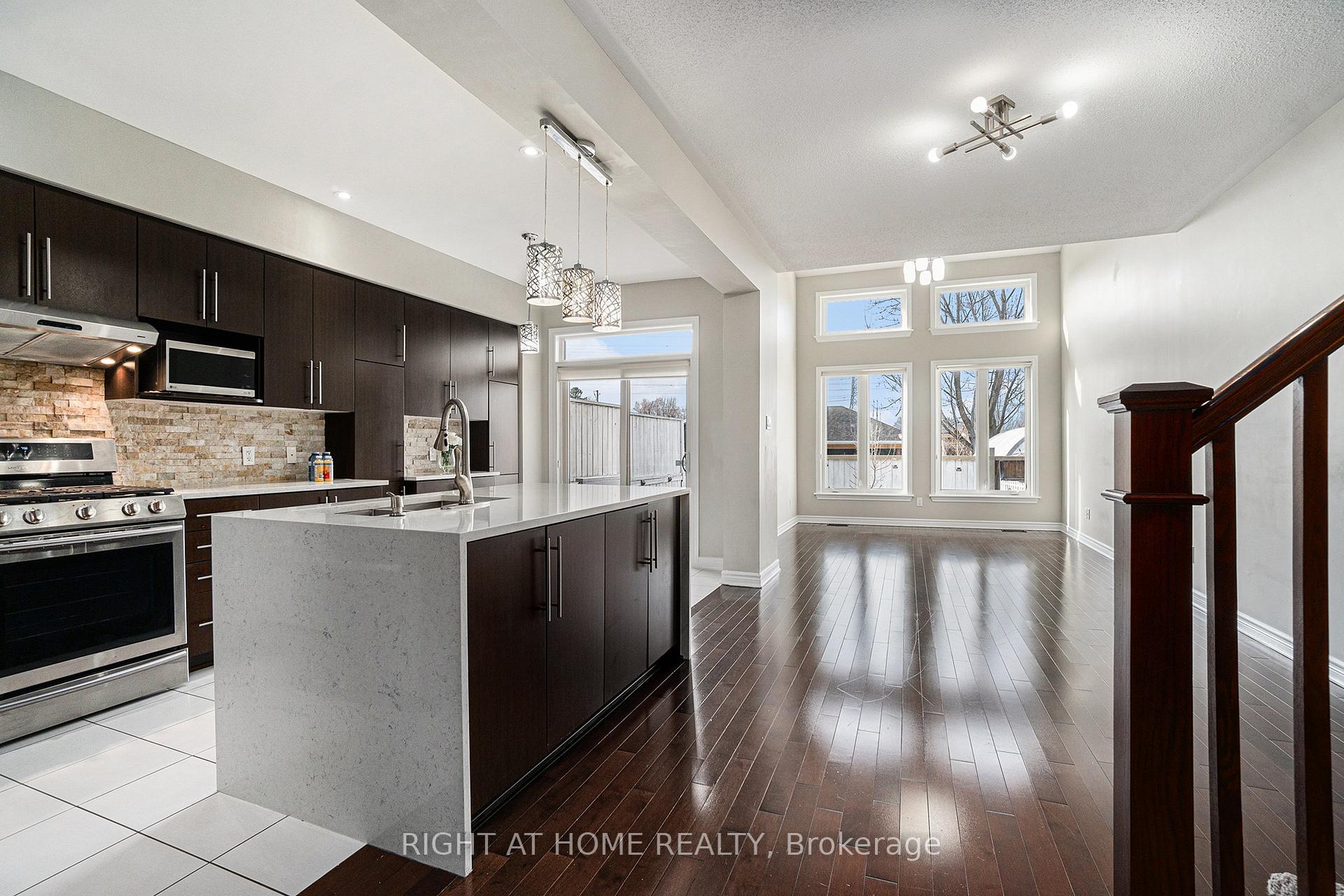 Photo 8 of 365 Trailsedge Way, Ottawa, Mer Bleue/Bradley Estates/Anderson Park — HOMEH