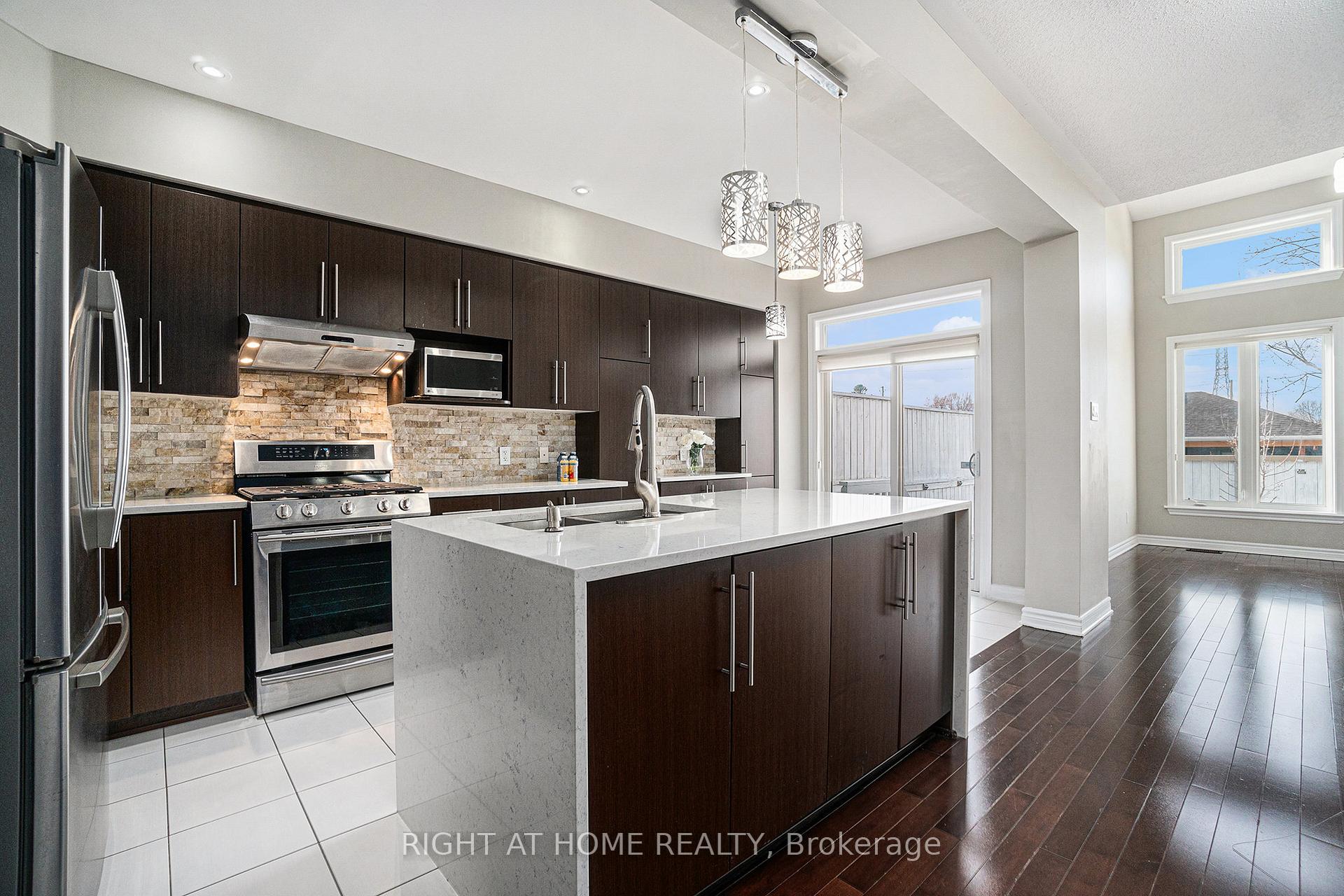 Photo 9 of 365 Trailsedge Way, Ottawa, Mer Bleue/Bradley Estates/Anderson Park — HOMEH