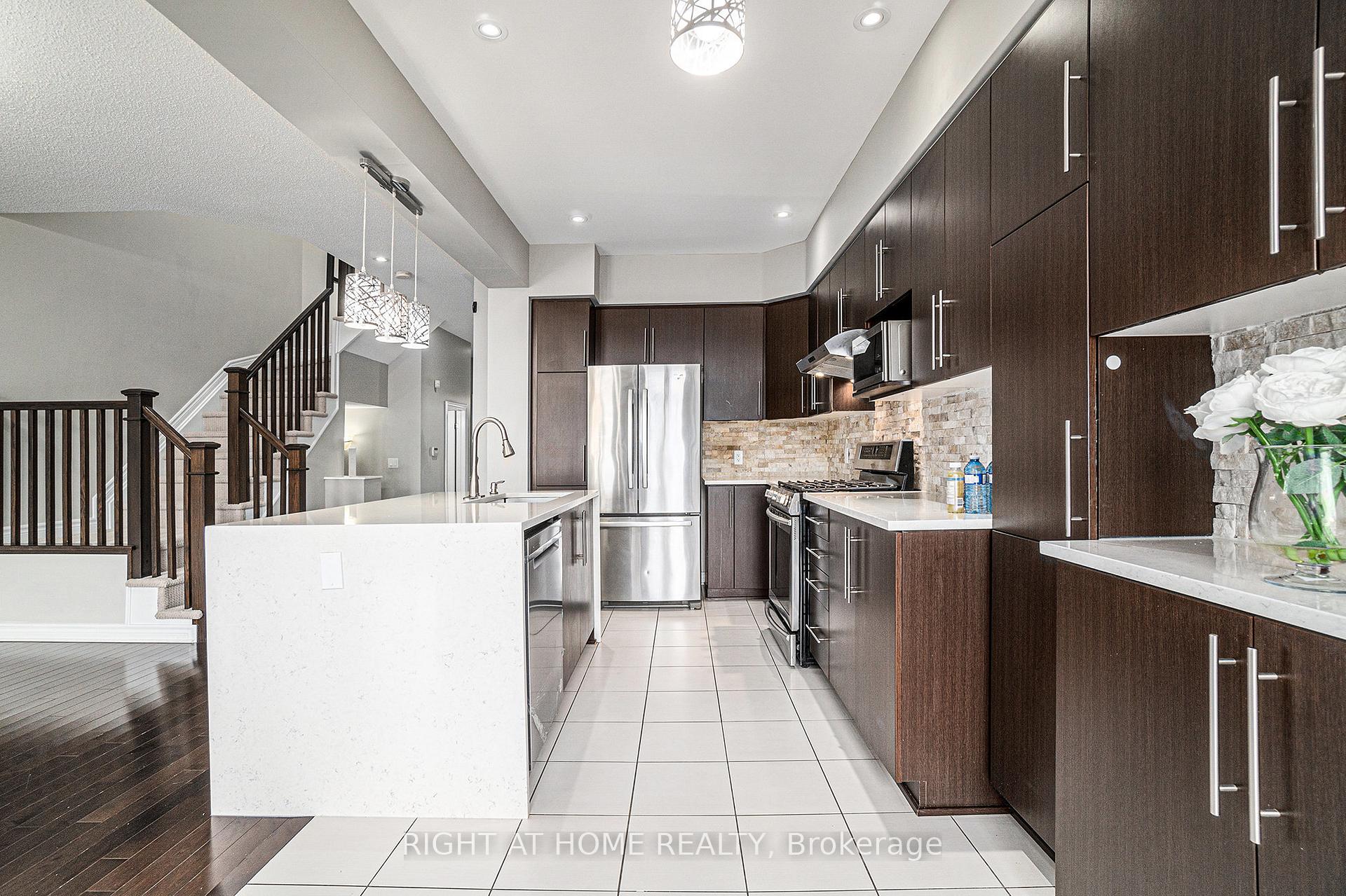 Photo 10 of 365 Trailsedge Way, Ottawa, Mer Bleue/Bradley Estates/Anderson Park — HOMEH