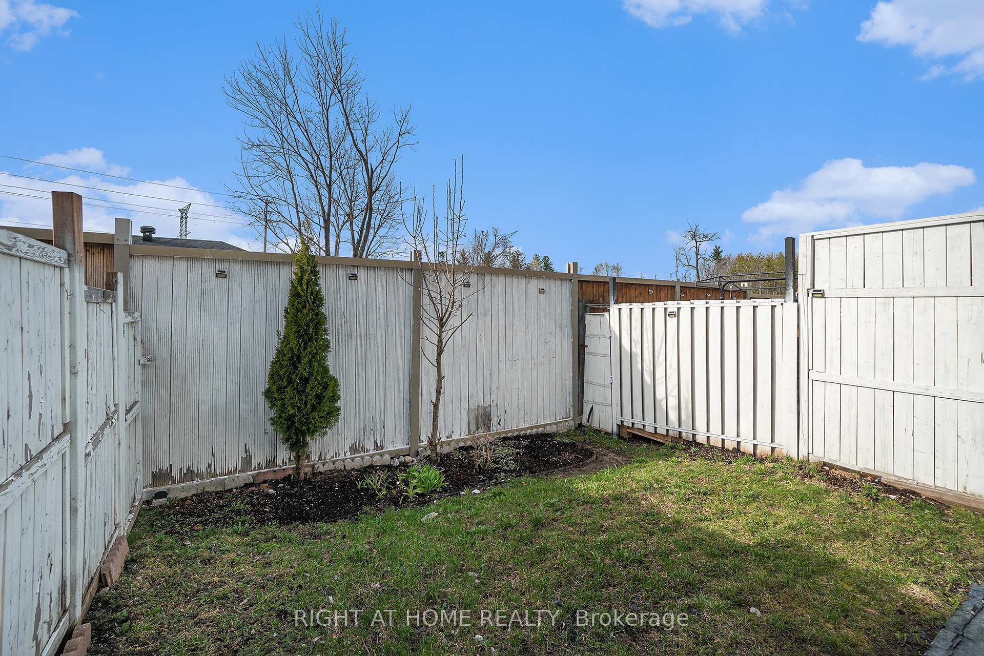 Photo 25 of 365 Trailsedge Way, Ottawa, Mer Bleue/Bradley Estates/Anderson Park — HOMEH
