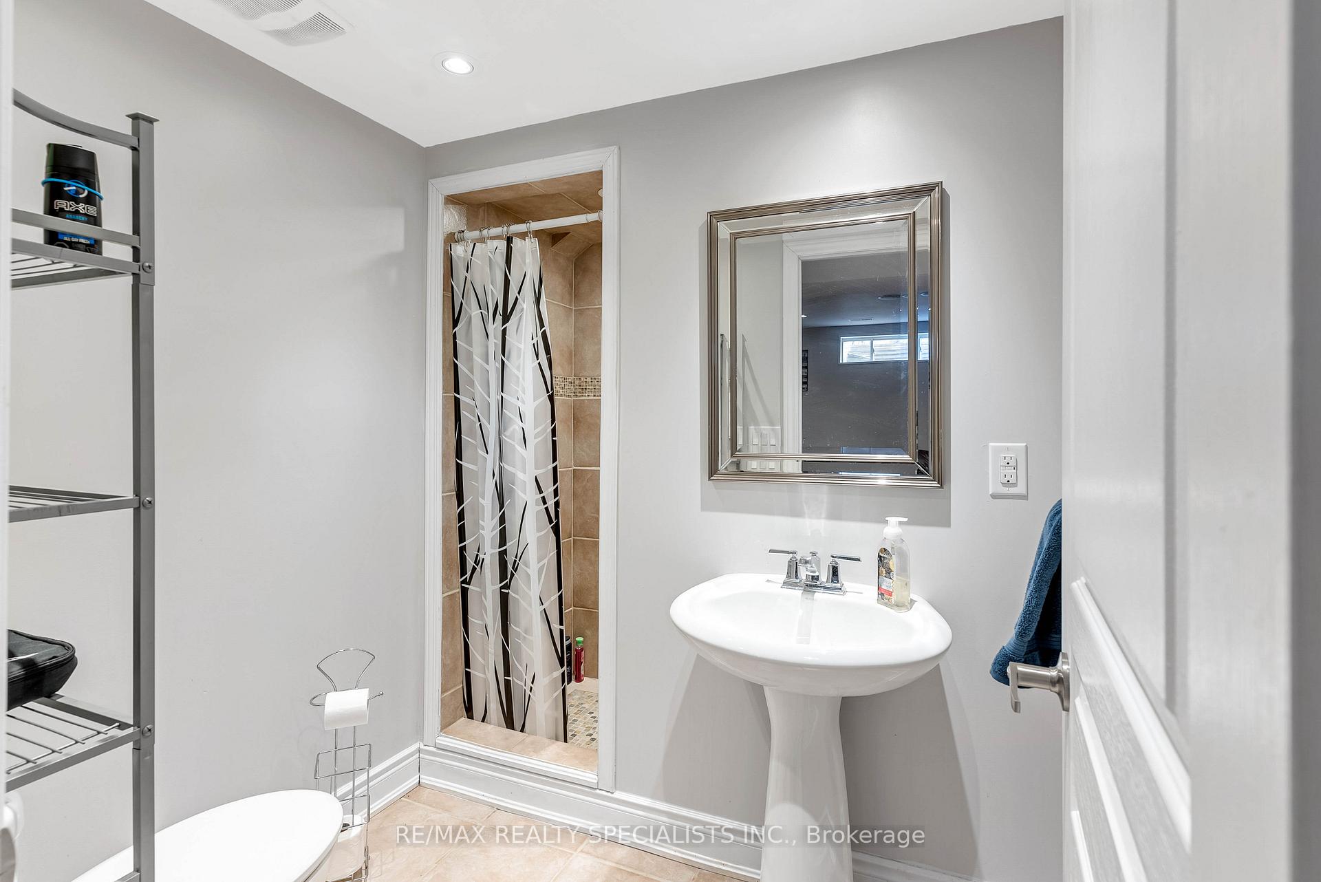 Photo 38 of 48 Warman Street, New Tecumseth, Alliston — HOMEH