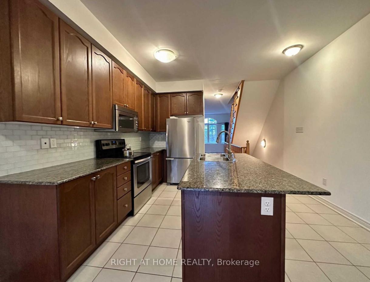 Photo 13 of 9461 Kennedy Road, Markham, Berczy — HOMEH