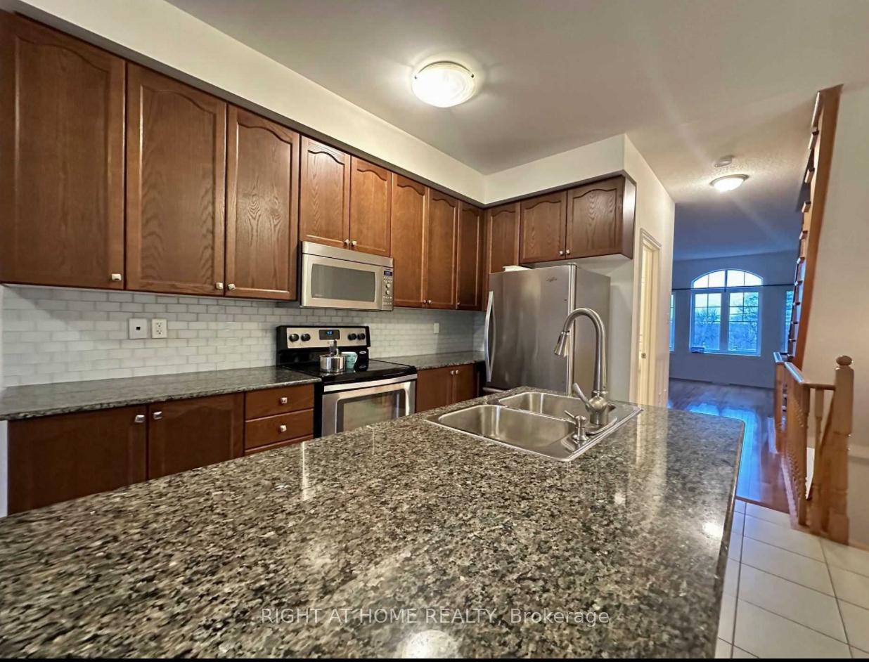 Photo 14 of 9461 Kennedy Road, Markham, Berczy — HOMEH