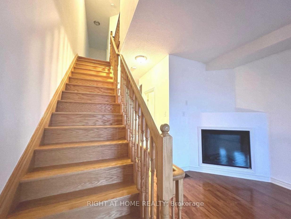 Photo 15 of 9461 Kennedy Road, Markham, Berczy — HOMEH
