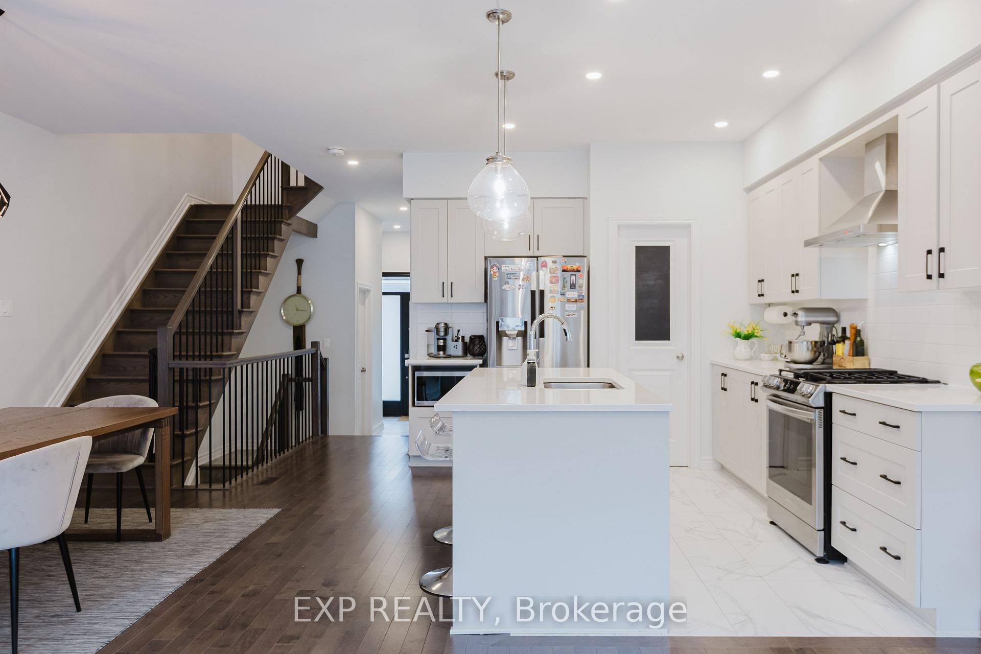 Photo 9 of 771 Cairn Crescent, Ottawa, Mer Bleue/Bradley Estates/Anderson Park — HOMEH