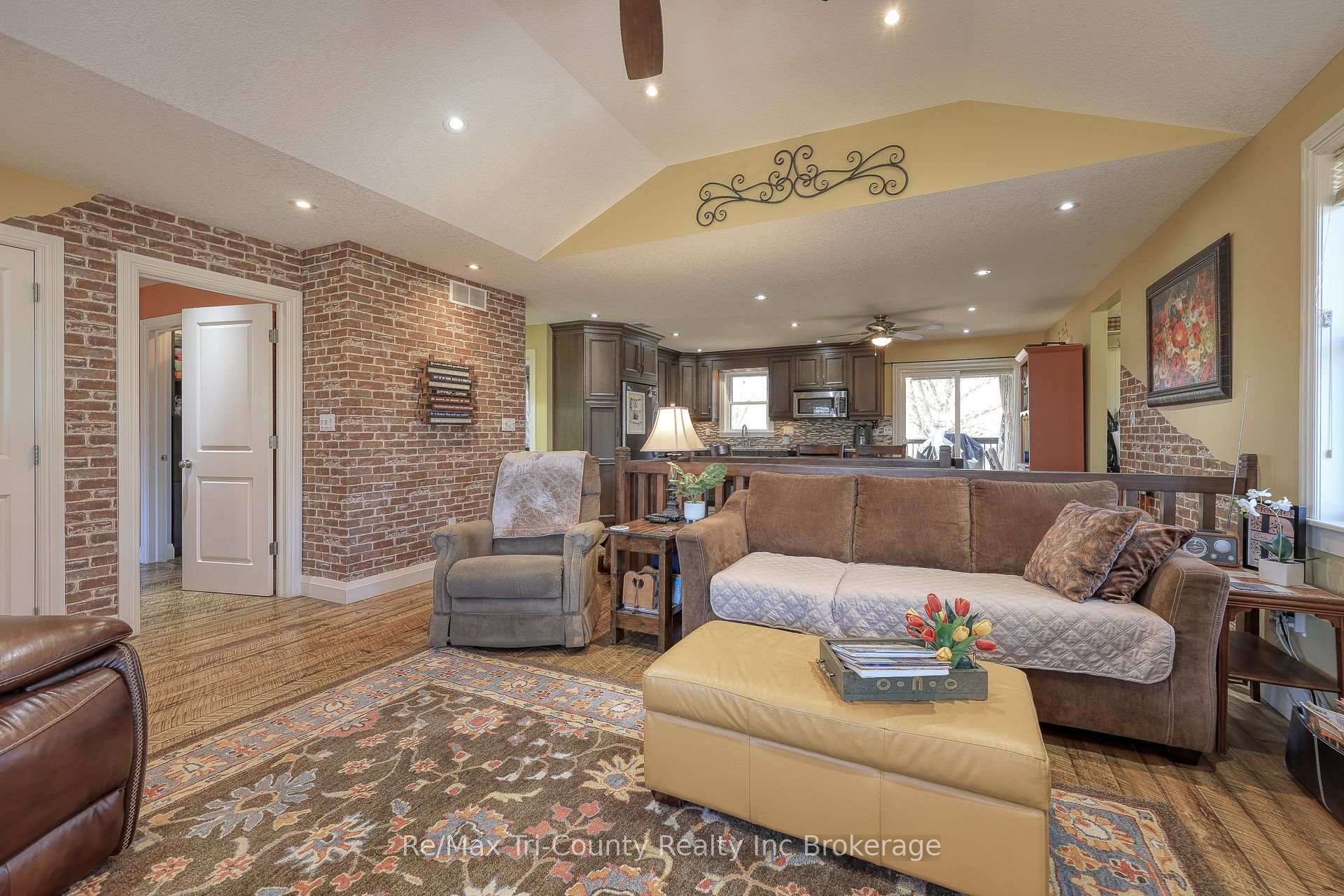 Photo 16 of 33 Willow Drive, Norfolk, Gilbertville — HOMEH