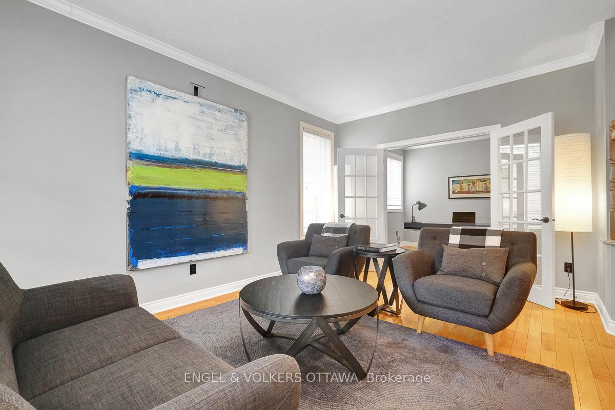 Photo 6 of 2027 Silver Pines Crescent, Ottawa, Chapel Hill South - Orleans Village — HOMEH