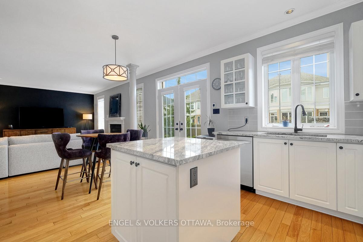 Photo 18 of 2027 Silver Pines Crescent, Ottawa, Chapel Hill South - Orleans Village — HOMEH