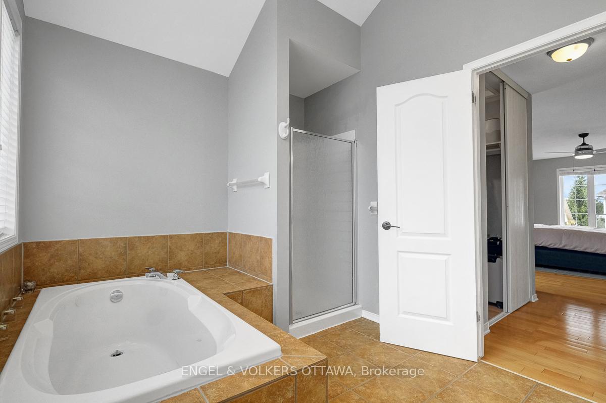 Photo 27 of 2027 Silver Pines Crescent, Ottawa, Chapel Hill South - Orleans Village — HOMEH