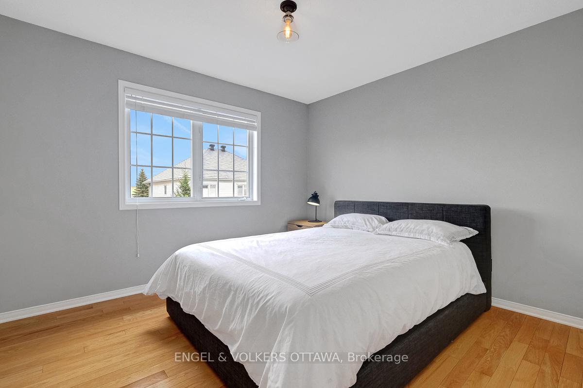 Photo 28 of 2027 Silver Pines Crescent, Ottawa, Chapel Hill South - Orleans Village — HOMEH