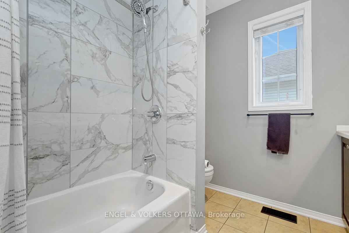 Photo 32 of 2027 Silver Pines Crescent, Ottawa, Chapel Hill South - Orleans Village — HOMEH