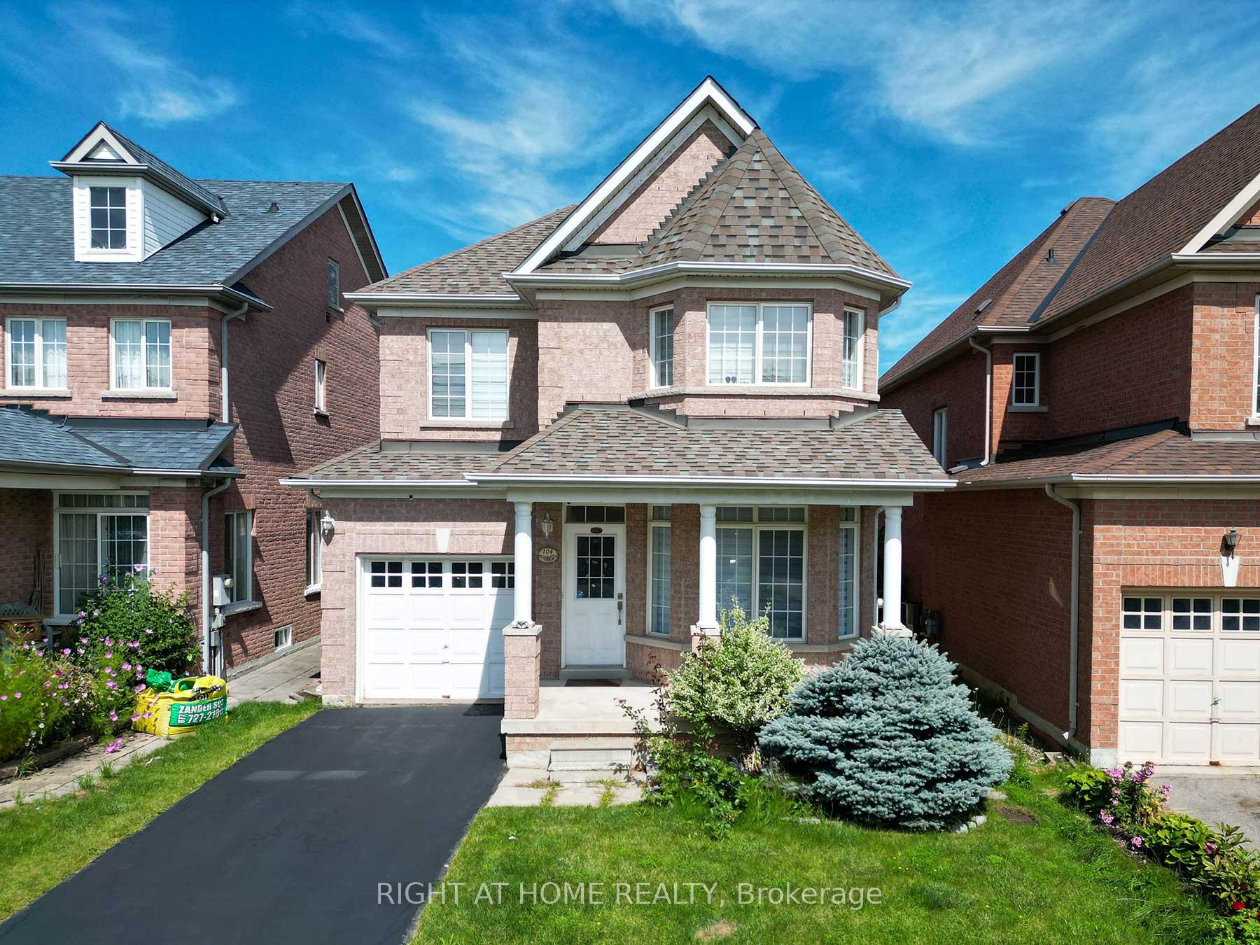 Photo 1 of 104 Weatherill Road, Markham, Berczy — HOMEH
