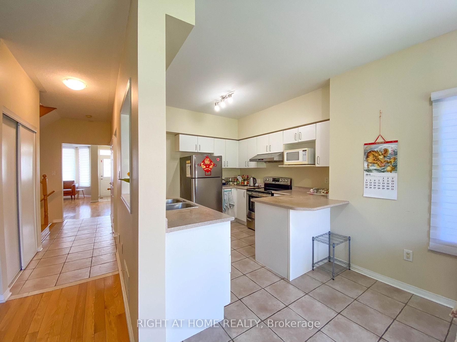 Photo 11 of 104 Weatherill Road, Markham, Berczy — HOMEH
