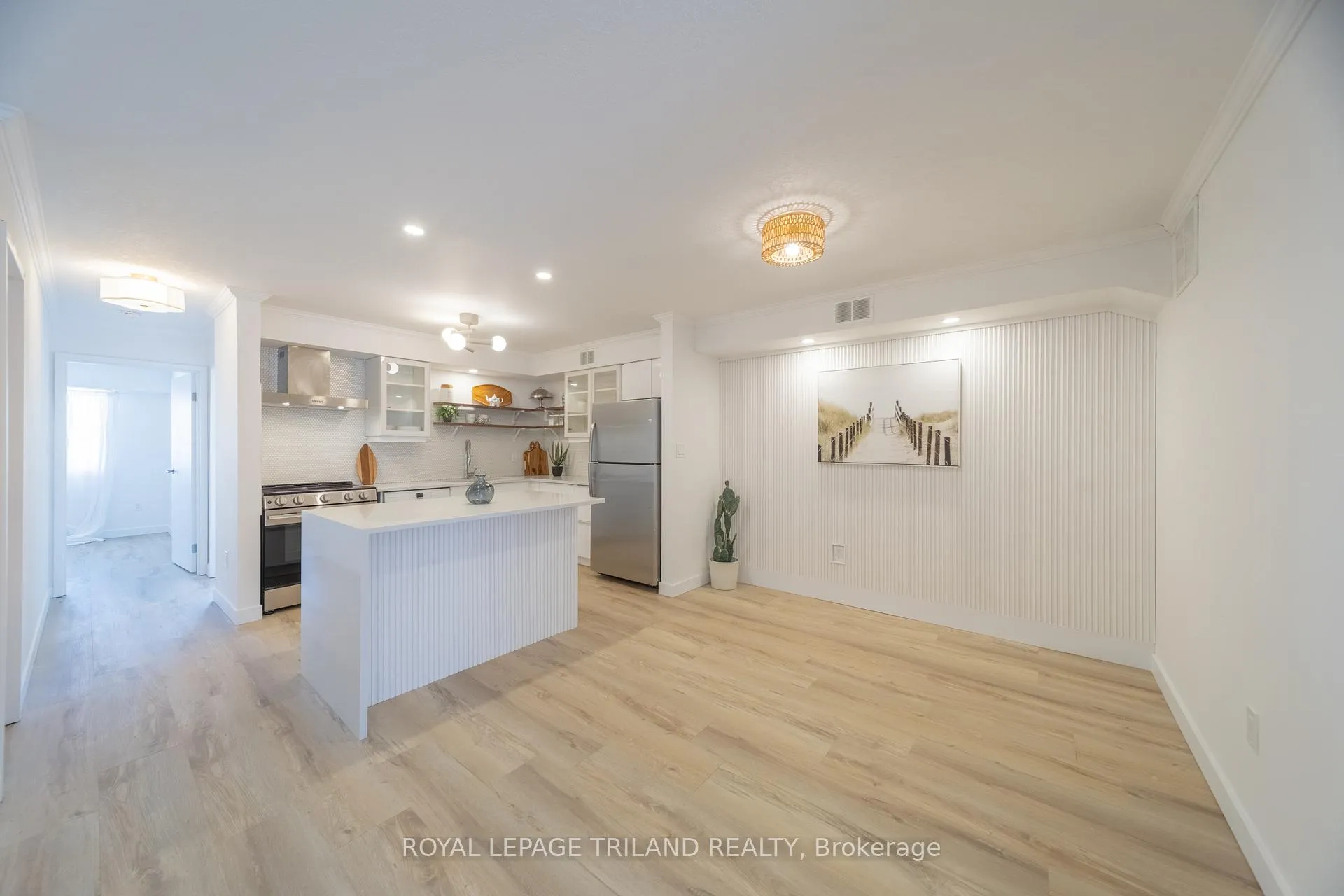 Photo 20 of Unit 7, 8 Oak Street, Lambton Shores, Grand Bend — HOMEH