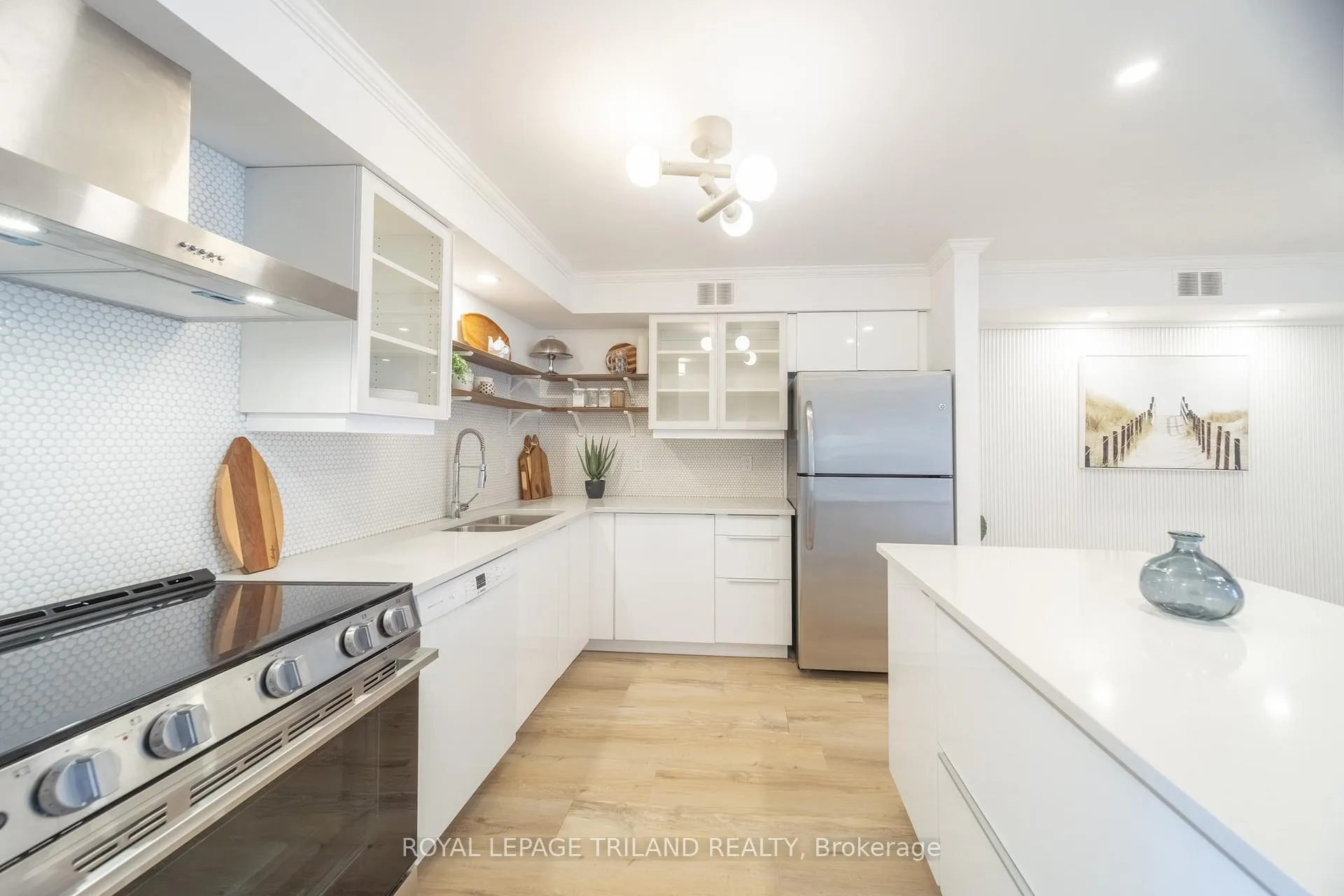 Photo 24 of Unit 7, 8 Oak Street, Lambton Shores, Grand Bend — HOMEH