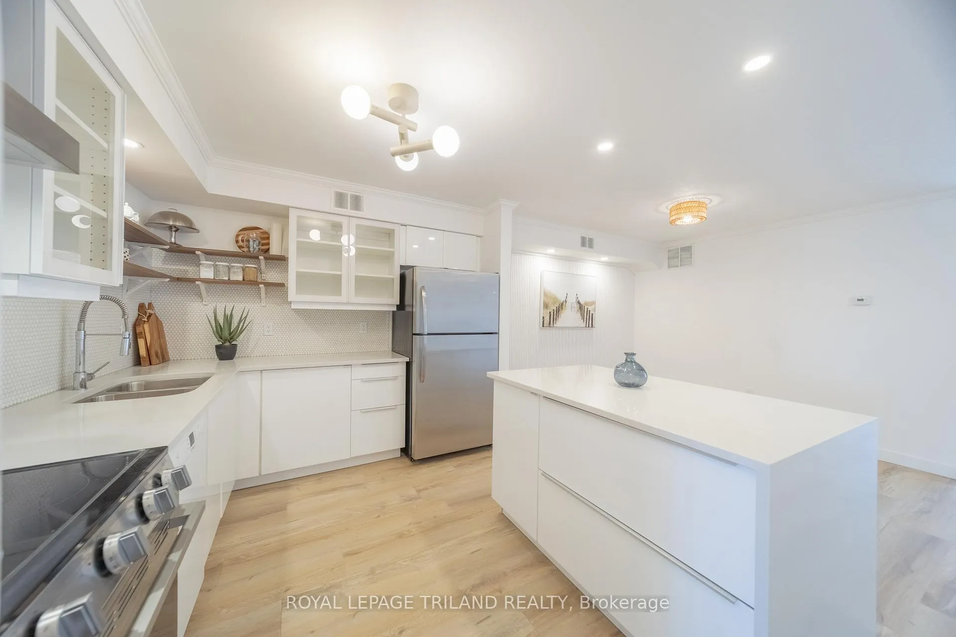 Photo 25 of Unit 7, 8 Oak Street, Lambton Shores, Grand Bend — HOMEH