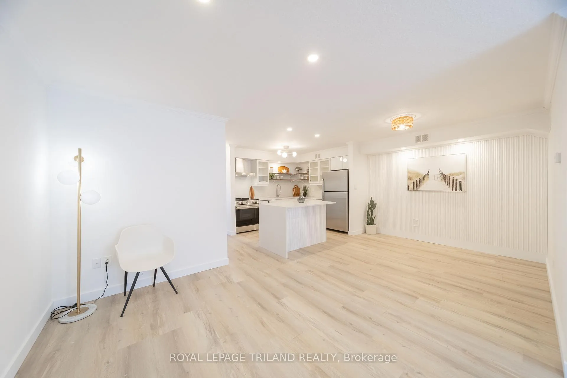 Photo 29 of Unit 7, 8 Oak Street, Lambton Shores, Grand Bend — HOMEH