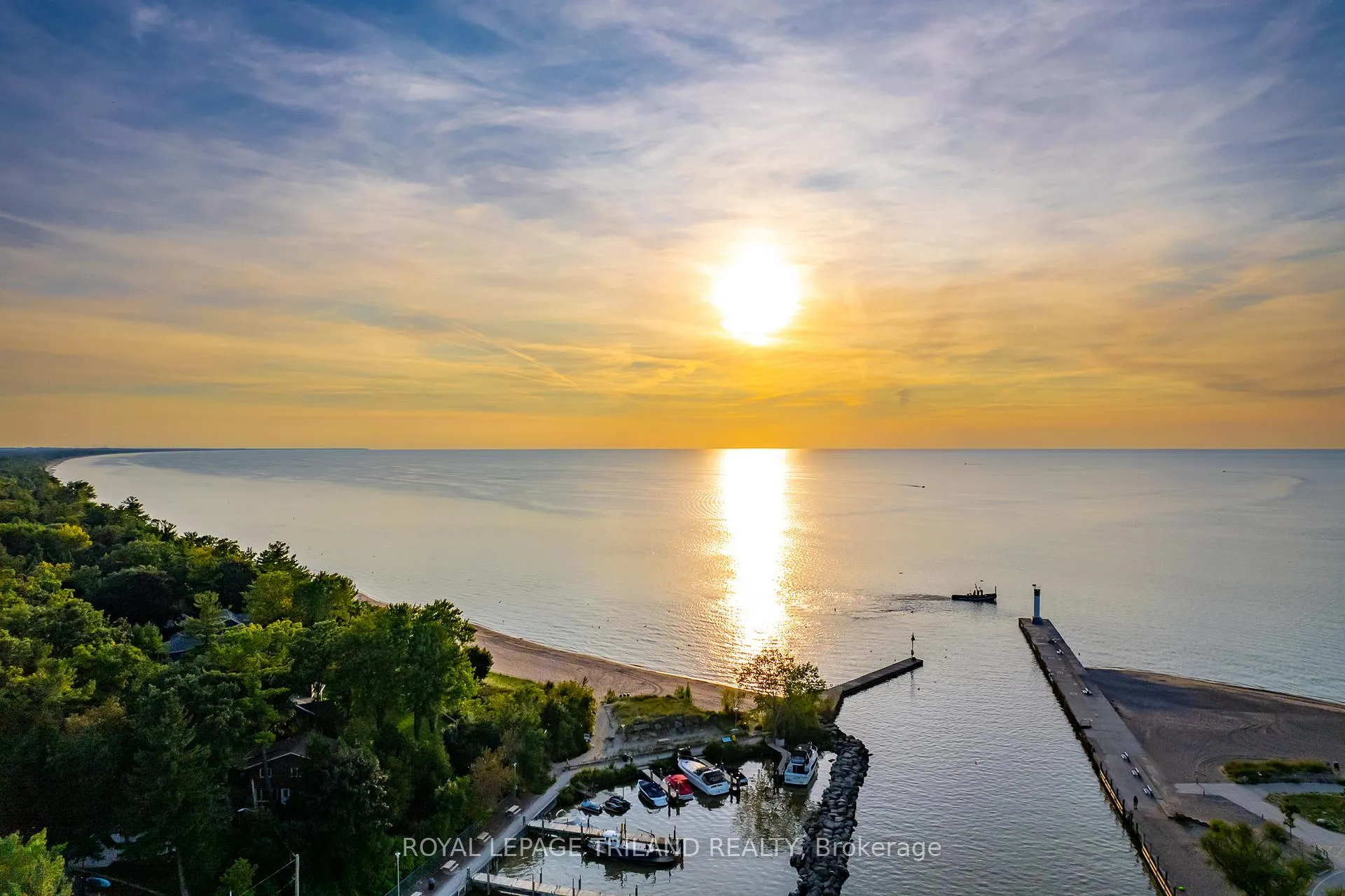 Photo 49 of Unit 7, 8 Oak Street, Lambton Shores, Grand Bend — HOMEH